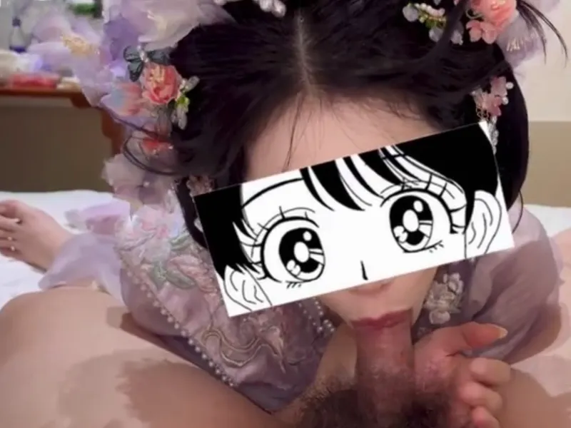 Gái xinh trong bộ đồ bé xinh liếm củ khoải cực đã