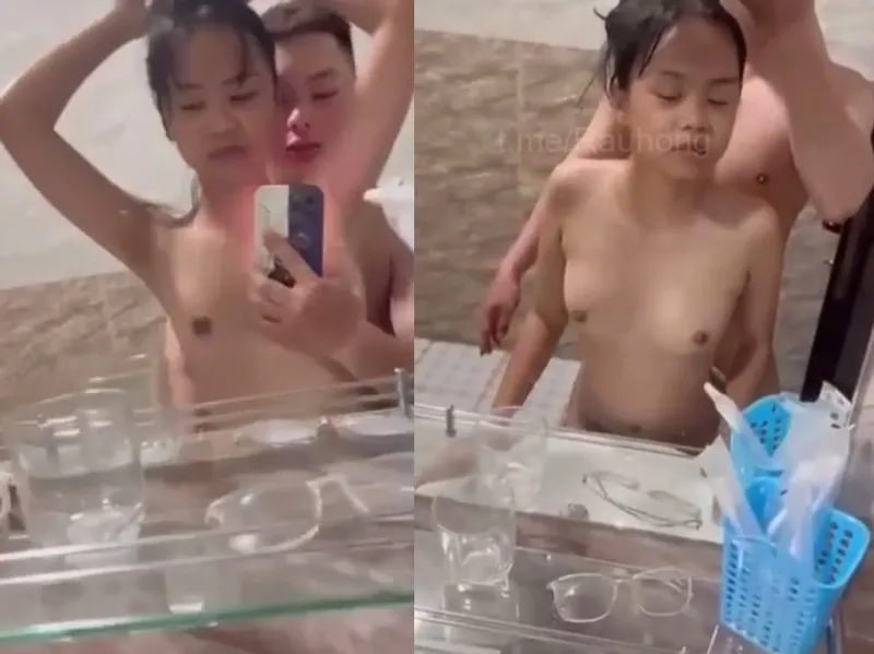 Mảnh khảnh em cùng anh yêu xxx trước gương quay kỉ niệm